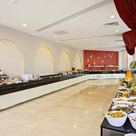 Resort Kilikya 5*